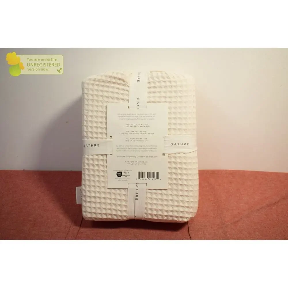 Gathre Ivory Scallop Waffle Quilt Set Twin